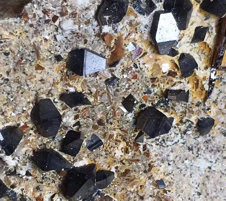 斯里蘭卡鈦礦石進口清關