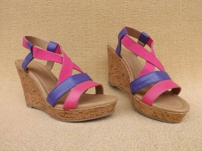 美國編制涼鞋進口清關(guān)流程到深圳寶安國際機場案例