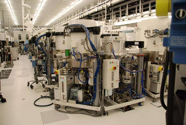 1646041831551394.jpg 上海二手設(shè)備進口代理_副本.jpg