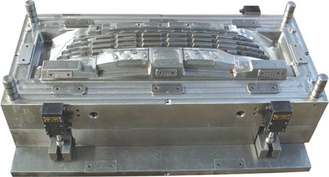 1592789359403038.jpg 汽車模具進(jìn)口報關(guān)