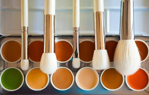 1636369423451079.jpg 進(jìn)口化妝品原料公司告訴你化妝品原料進(jìn)口申報要素_副本.jpg